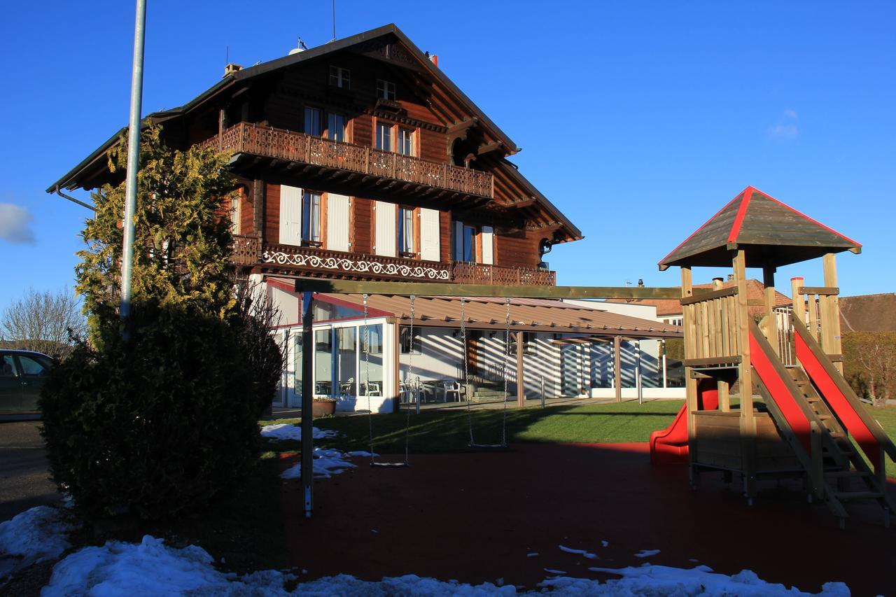 Hotel - Restaurant Le Manoir Vaulruz Exterior photo